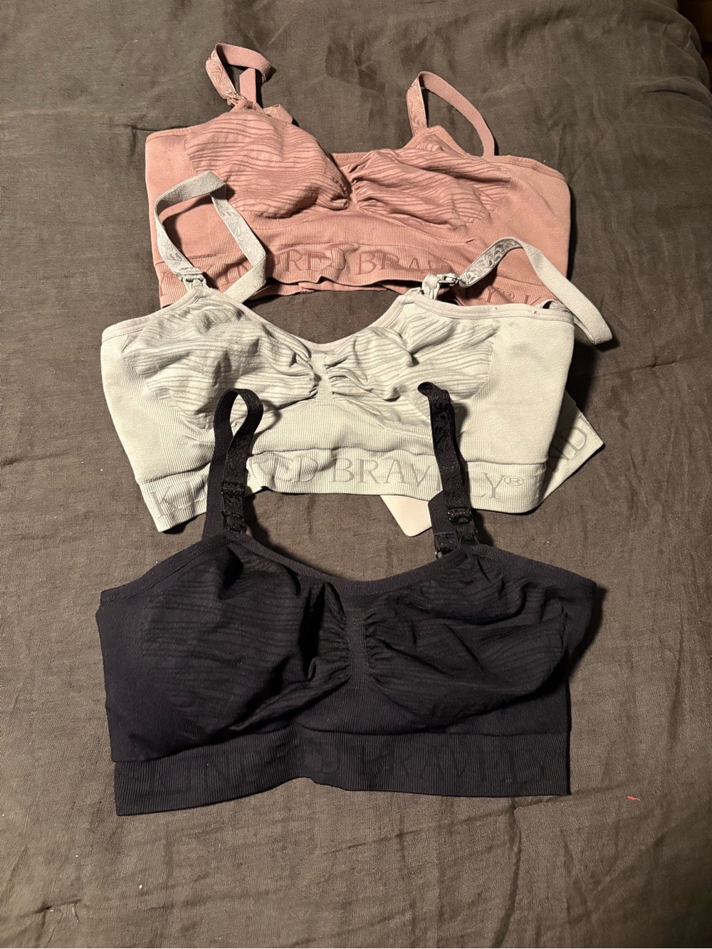 THREE kindred bravely Sublime® Hands-Free Pumping & Nursing Bra